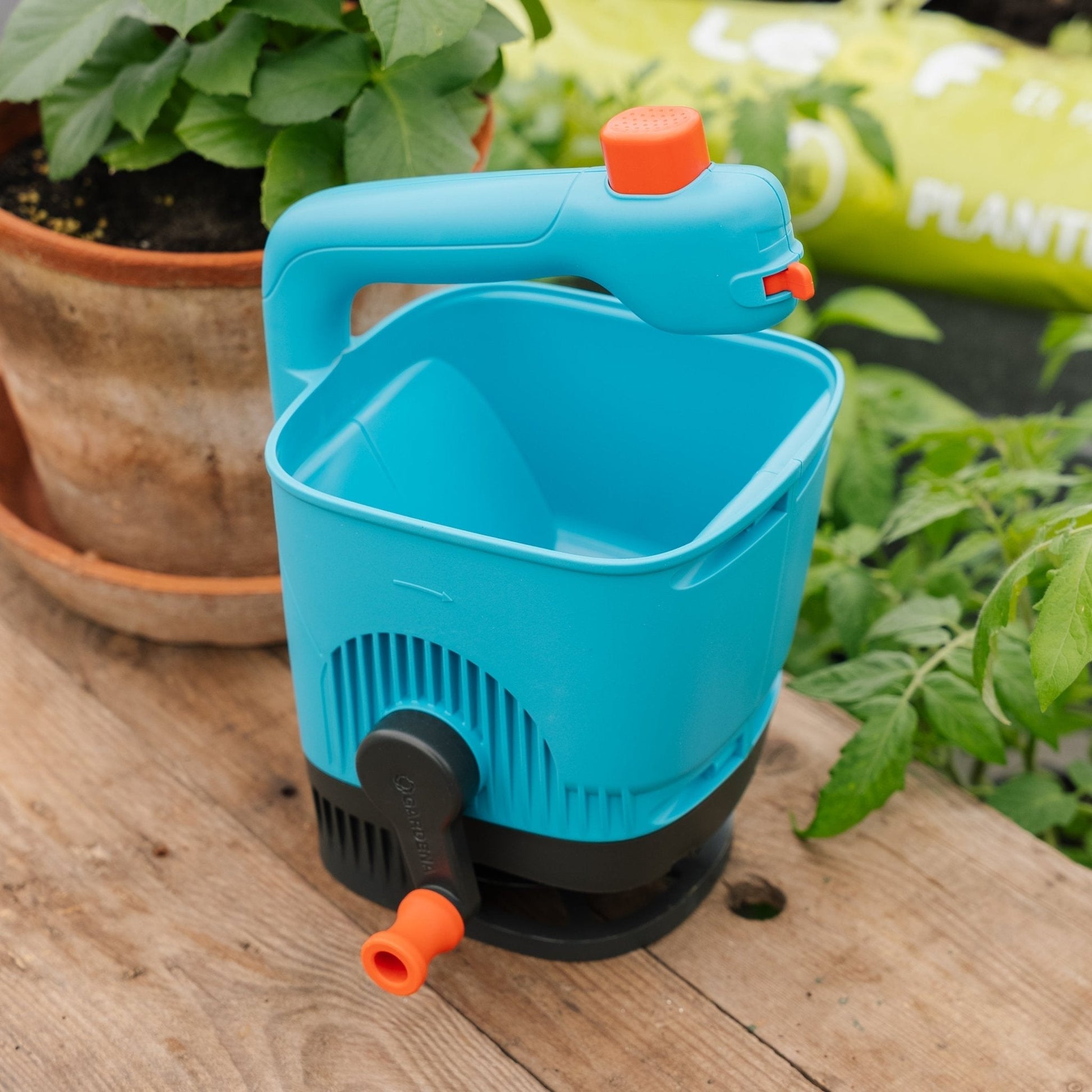 Håndholdt spreder, M