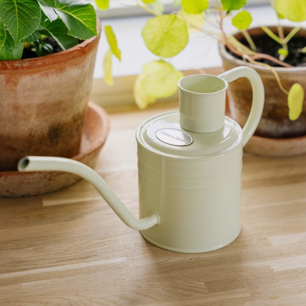 Innendørs metallvannkanne, 1 L, vintage krem