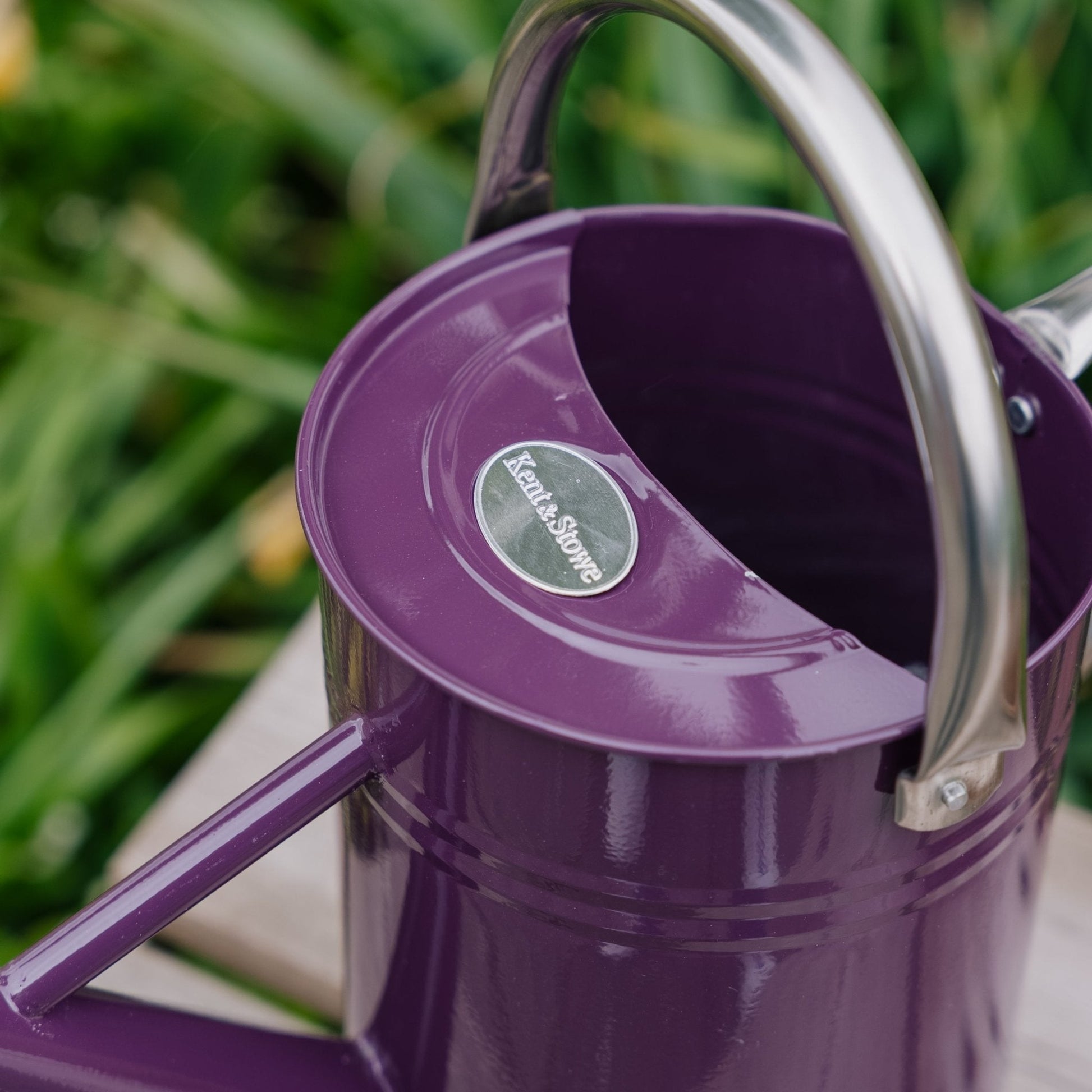 Metallvannkanne, 4,5 L, dyp lilla