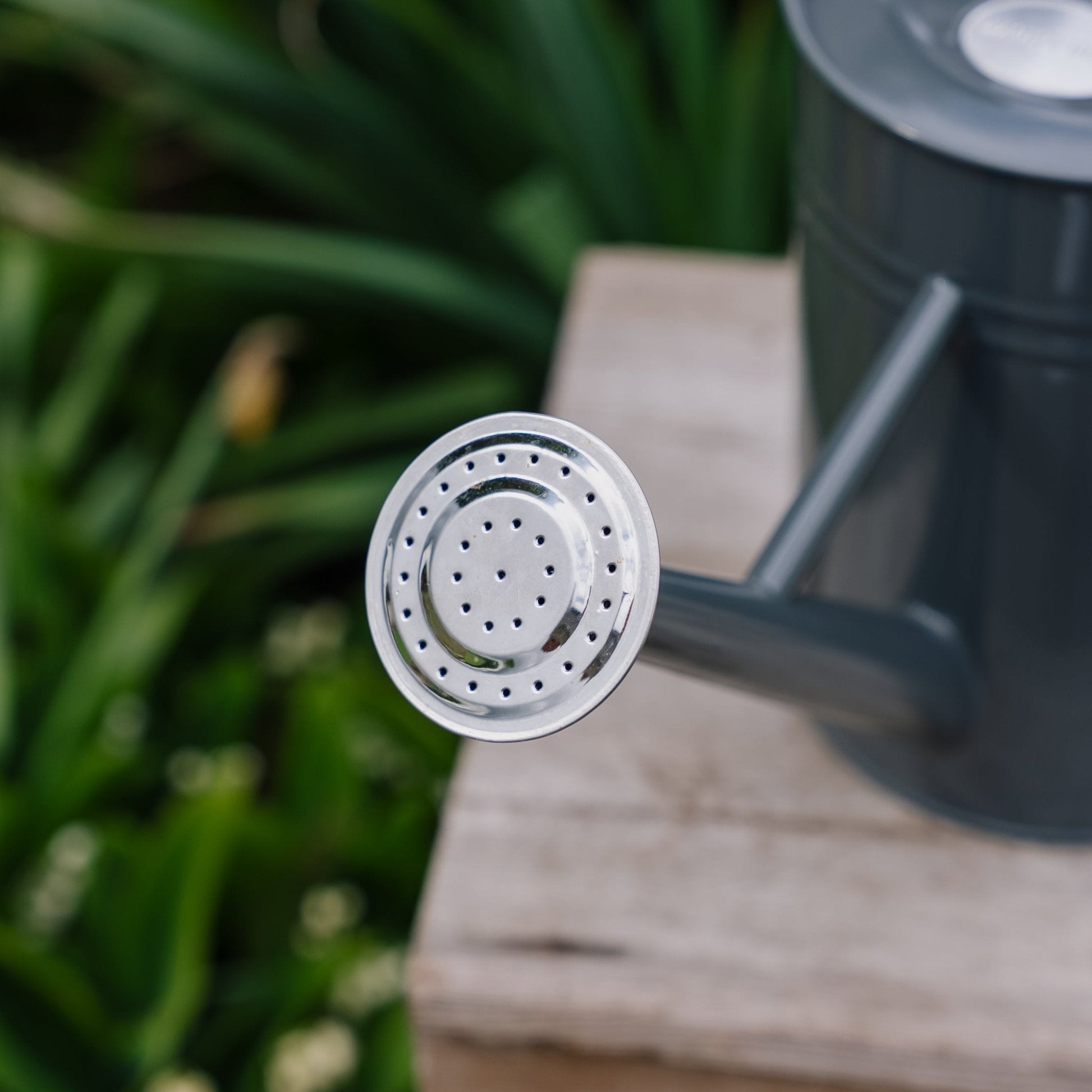 Metallvannkanne, 4,5 L, kjølig grå