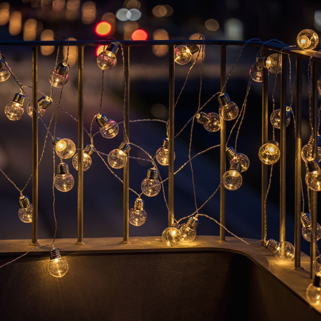 Stor lyskjede med 50 pærer og fargeskift