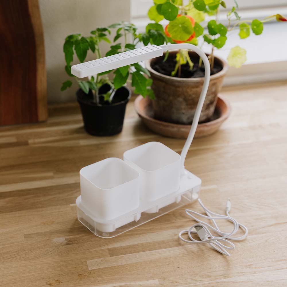 Vekstlampe med 2 potter, L: 22,5 cm B: 9 cm H: 28,5 cm