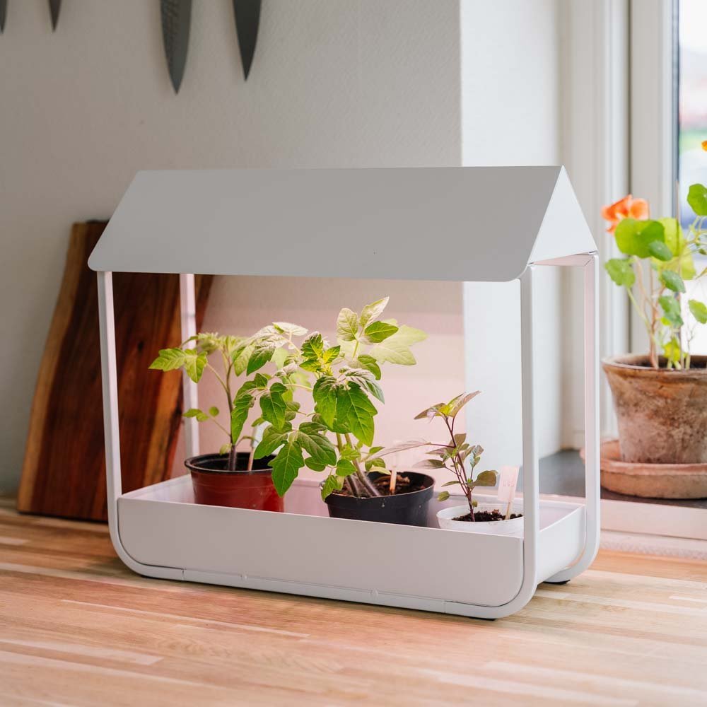 Vekstlys, hvit, L: 17,5 cm B: 42,4 cm H: 36,5 cm